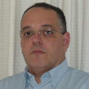 Albert Lacerda - PeerSpot reviewer