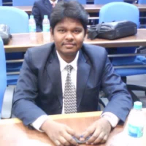 N_R - PeerSpot reviewer