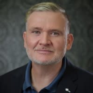 StephenThorne - PeerSpot reviewer