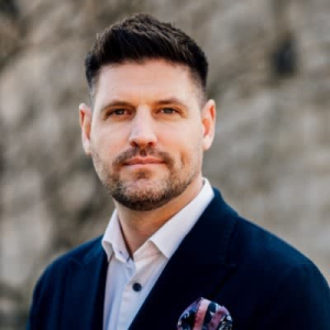 Michael Wenn - PeerSpot reviewer