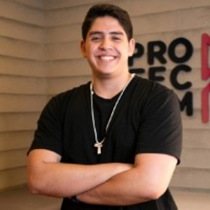 Isaac Viana - PeerSpot reviewer