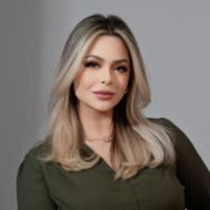 Jessica Muñoz - PeerSpot reviewer