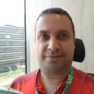 Francisco Parada López - PeerSpot reviewer