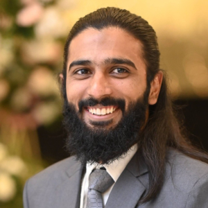 Usman Raza - PeerSpot reviewer