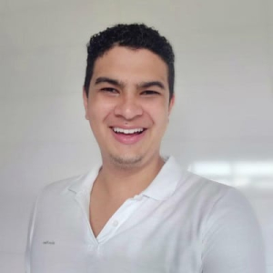 Caio Nascimento - PeerSpot reviewer