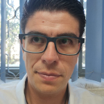 Alejandro Flores.