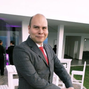 Alberto Vallesa - PeerSpot reviewer