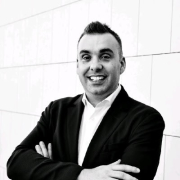 Vitor Medeiros - PeerSpot reviewer