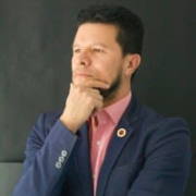 Lev Castelan - PeerSpot reviewer