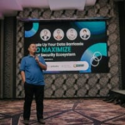 Ino Vitra - PeerSpot reviewer