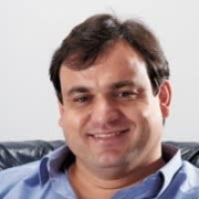 WillemDavis - PeerSpot reviewer