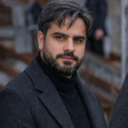Vahid Babaey - PeerSpot reviewer