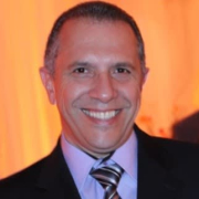 Mauricio  Dias - PeerSpot reviewer