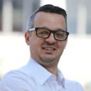 Javier_Rodriguez - PeerSpot reviewer