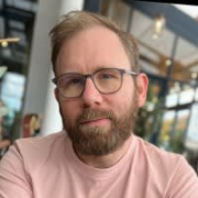 Ulf Dellbrügge - PeerSpot reviewer