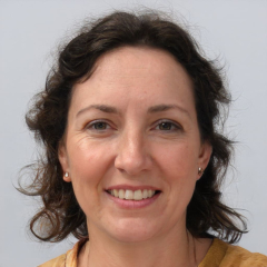 Julia Miller - PeerSpot reviewer